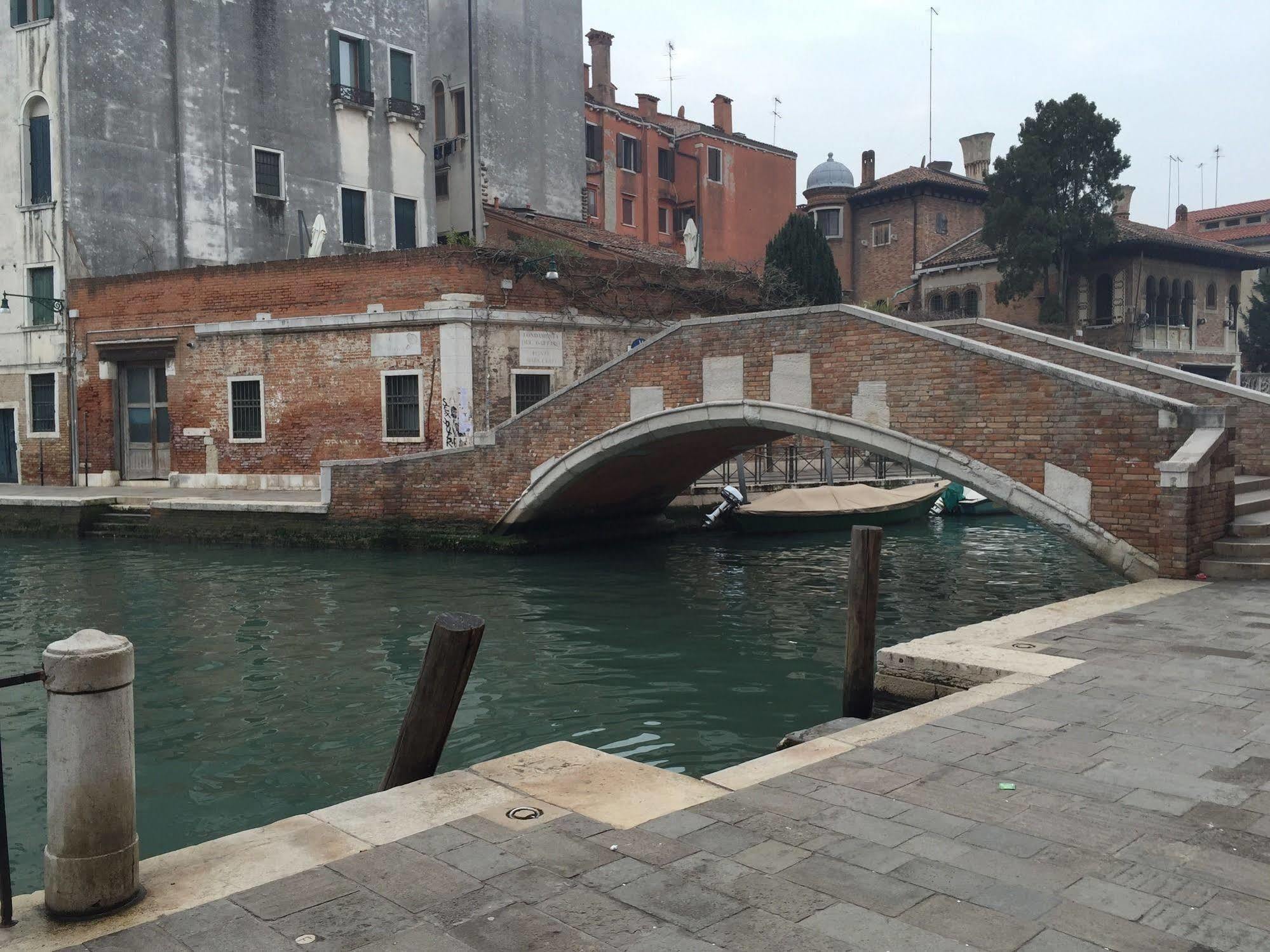 Venice Resorts Exterior photo